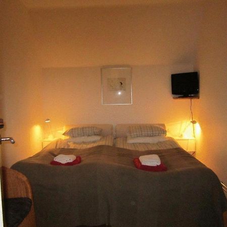 Sankt Sigfrid Bed & Breakfast Гётеборг Номер фото